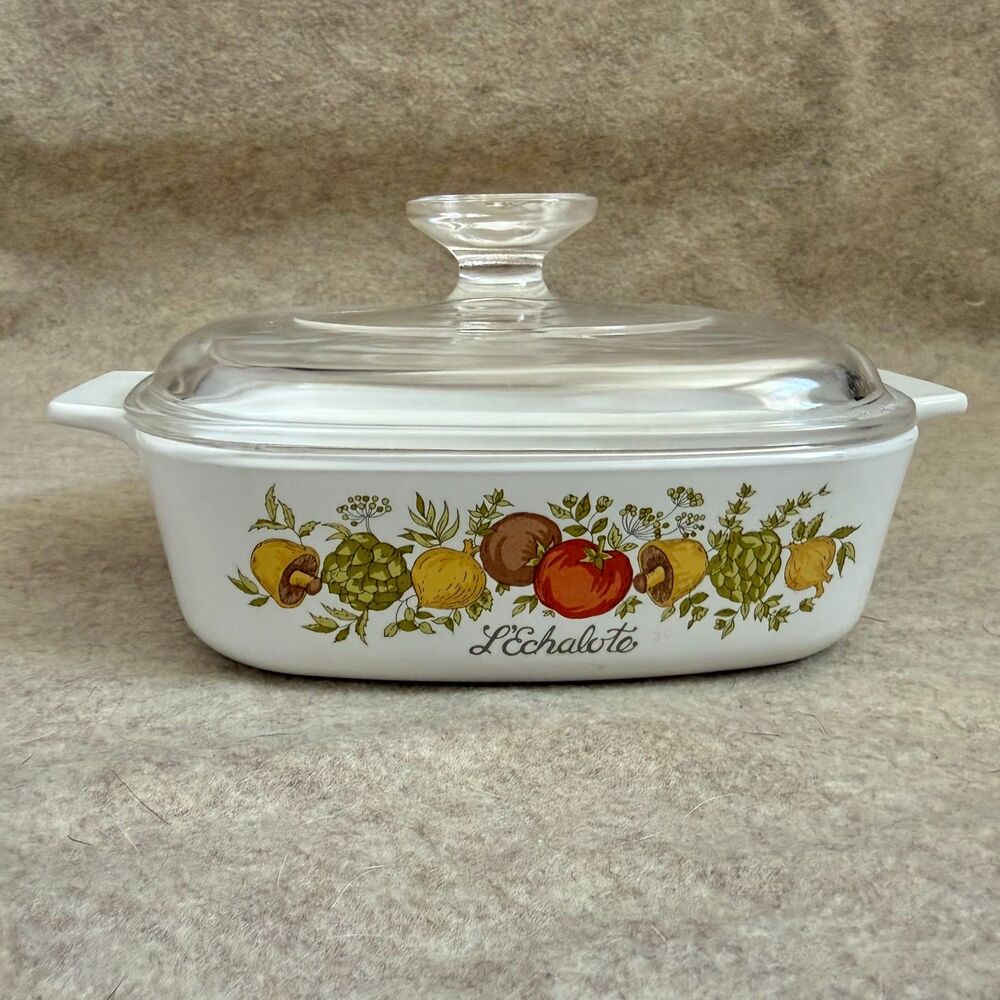 Vtg Corning Ware Spice of Life L'Echalote 1 quart casserole dish with lid A-1-B
